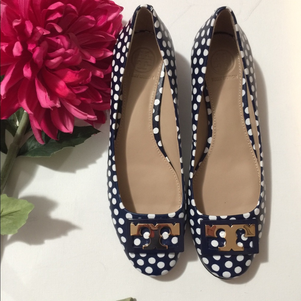 ⬇️Reduced⬇️ Tory Burch Gigi Pump Navy Polka Dots Leather